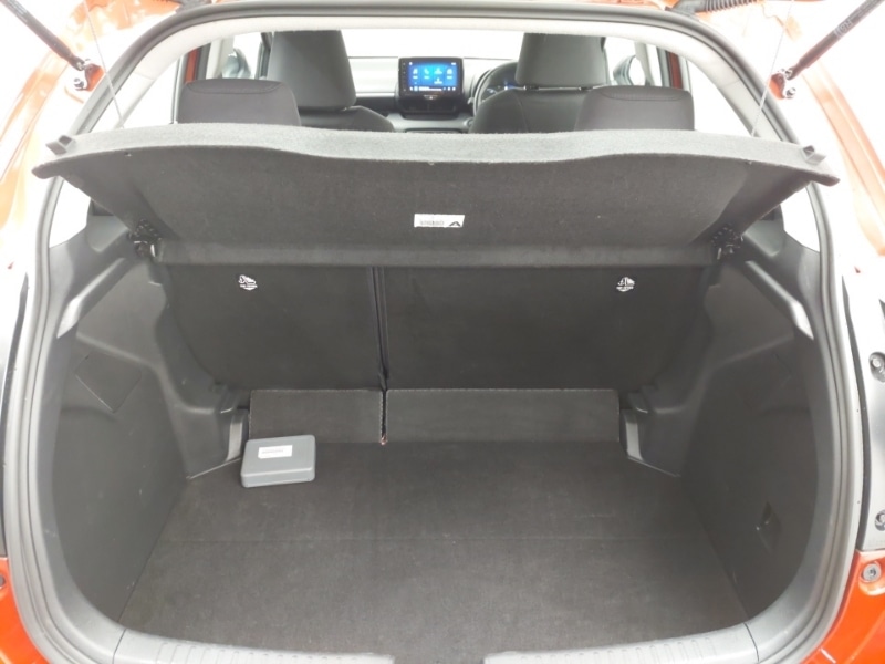 Used Mazda Mazda2 HYBRID 2024 for sale - 76493211: Photo 8