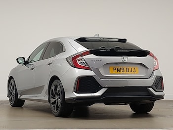 Used Honda Civic 2019 for sale - 76427581: Photo