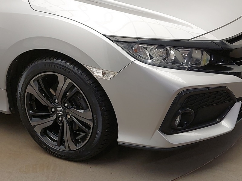 Used Honda Civic 2019 for sale - 76427581: Photo 9