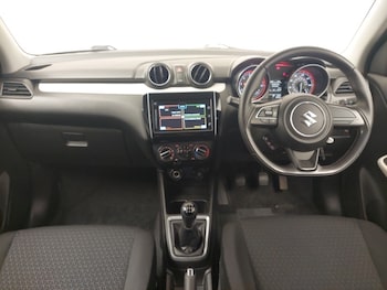 Used Suzuki Swift 2020 for sale - 77933348: Photo