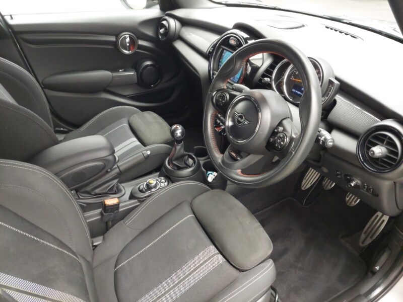 Used MINI Hatch 2020 for sale - 76365363: Photo 13