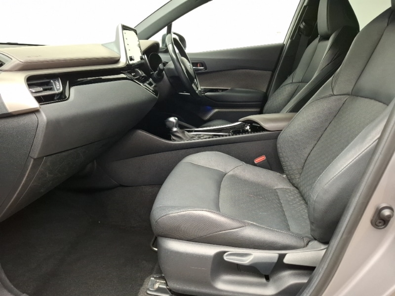 Used Toyota C-HR 2021 for sale - 78040662: Photo 5