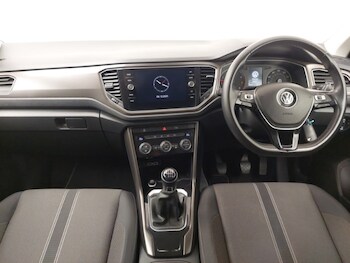 Used Volkswagen T-Roc 2019 for sale - 77070311: Photo