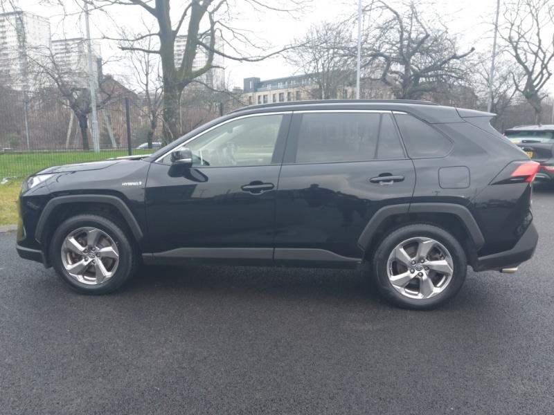 Used Toyota RAV4 2021 for sale - 77663911: Photo 4