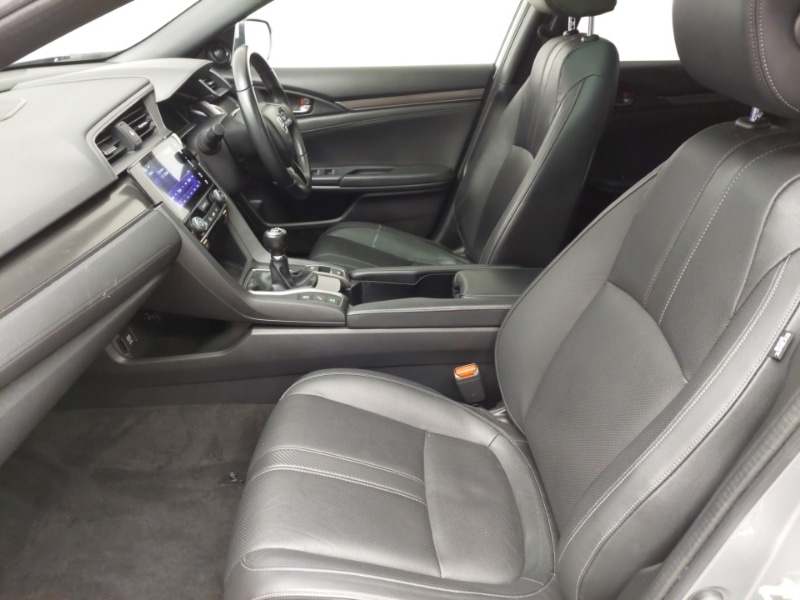 Used Honda Civic 2019 for sale - 78054576: Photo 5