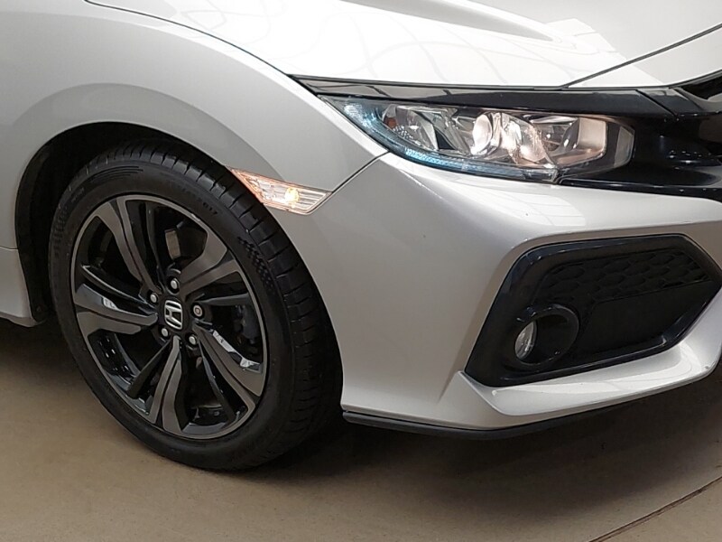 Used Honda Civic 2019 for sale - 78054576: Photo 9