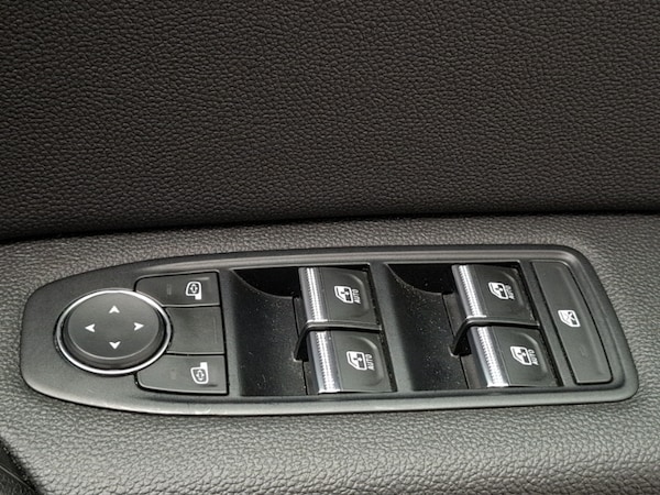 Used Renault Captur 2023 for sale - 76150425: Photo 19
