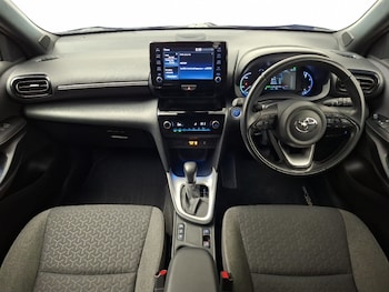 Used Toyota Yaris Cross 2023 for sale - 79581424: Photo