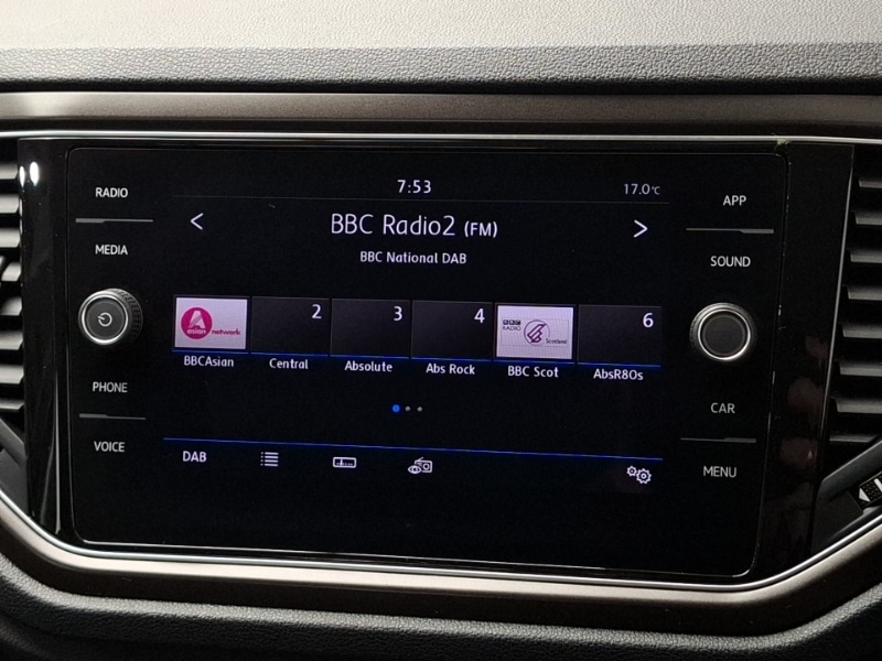 Used Volkswagen T-Roc 2018 for sale - 76589357: Photo 10