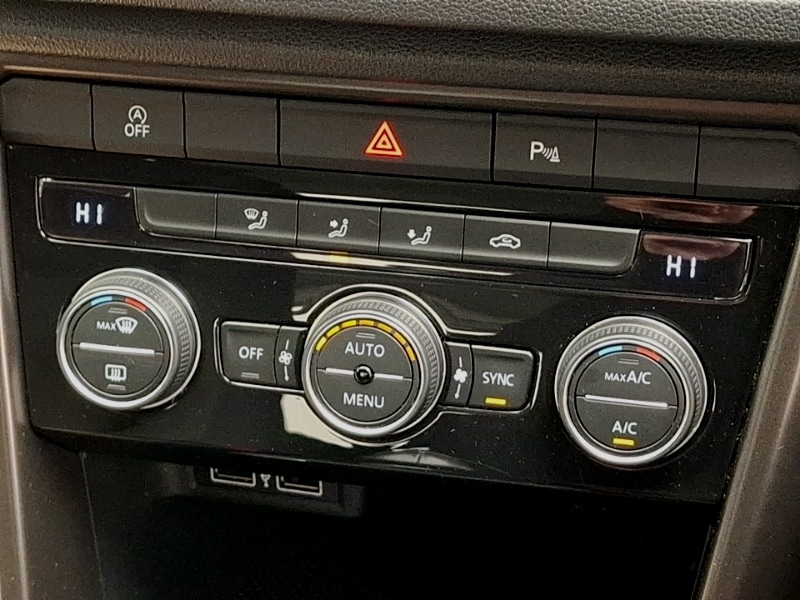 Used Volkswagen T-Roc 2018 for sale - 77062473: Photo 16