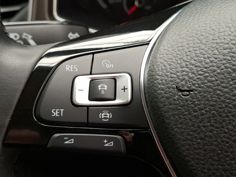 Used Volkswagen T-Roc 2018 for sale - 77062473: Photo 17