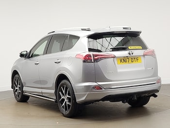 Used Toyota RAV4 2017 for sale - 77832236: Photo