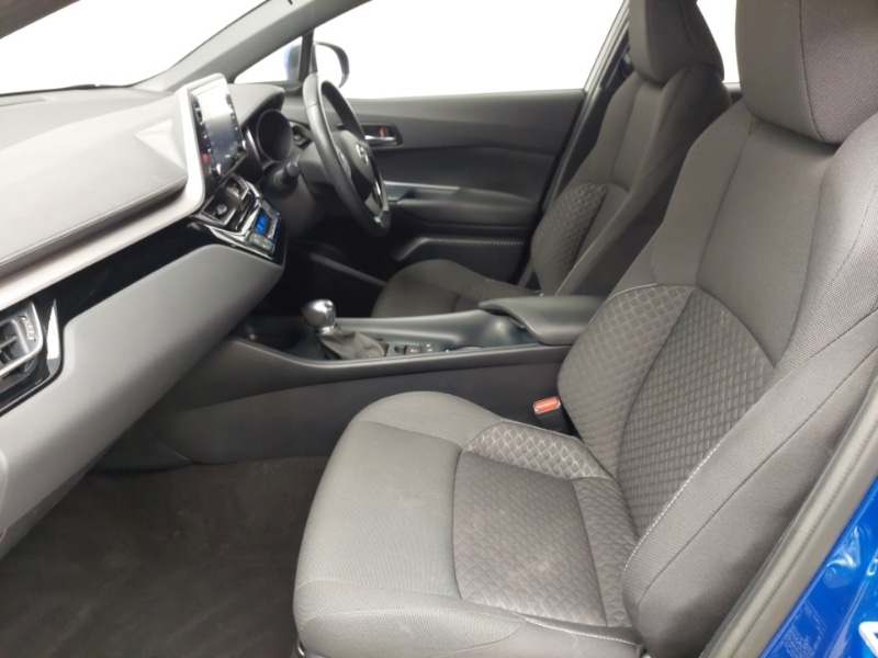 Used Toyota C-HR 2022 for sale - 77134242: Photo 5