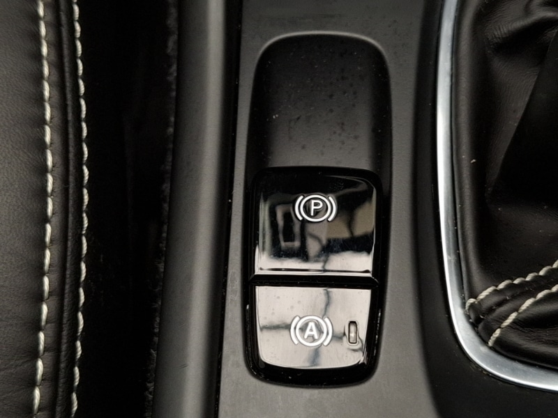 Used Volvo XC40 2020 for sale - 77264893: Photo 16