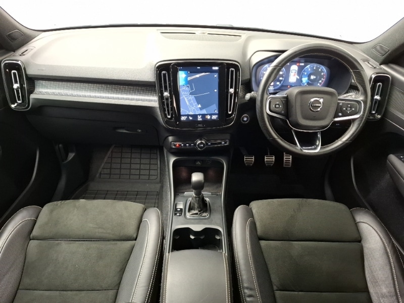 Used Volvo XC40 2020 for sale - 77264893: Photo 2