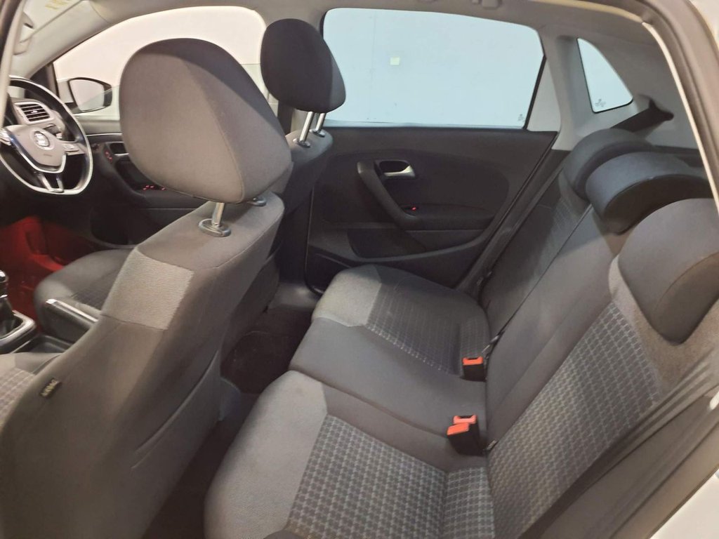 Used Volkswagen Polo 2015 for sale - 77212912: Photo 10