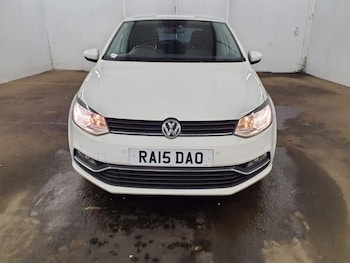 Used Volkswagen Polo 2015 for sale - 77212912: Photo