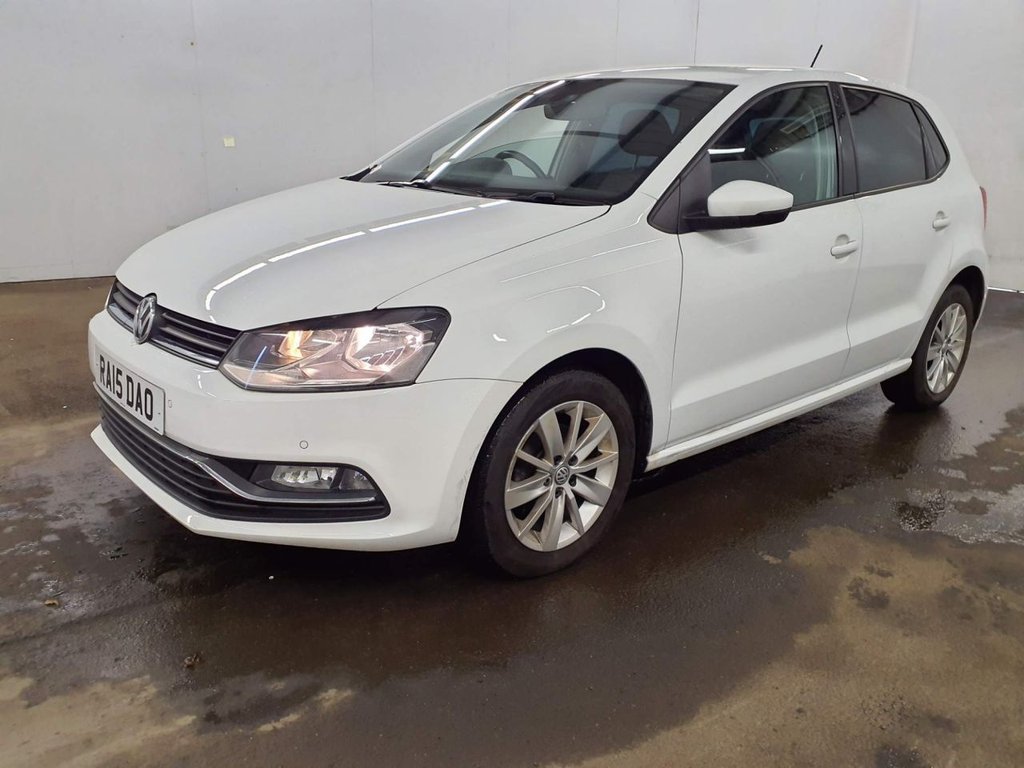 Used Volkswagen Polo 2015 for sale - 77212912: Photo 4
