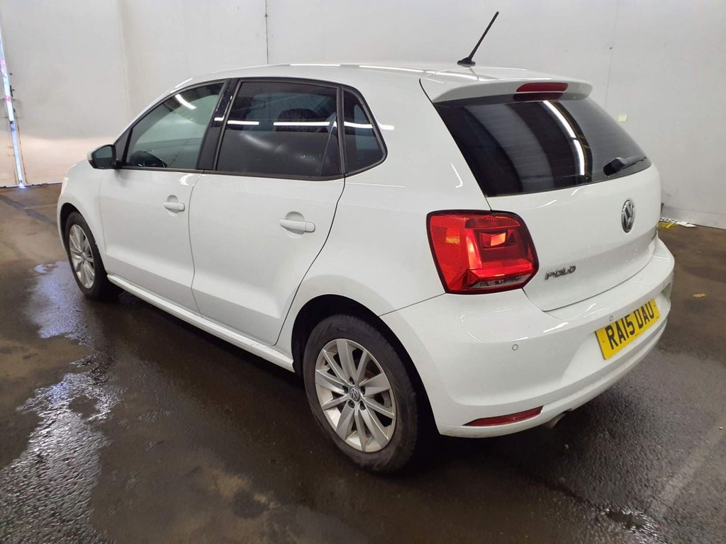Used Volkswagen Polo 2015 for sale - 77212912: Photo 5