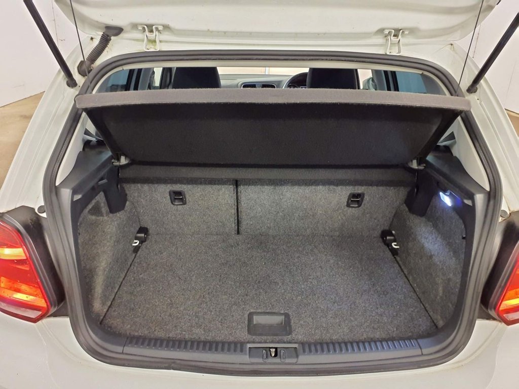 Used Volkswagen Polo 2015 for sale - 77212912: Photo 7