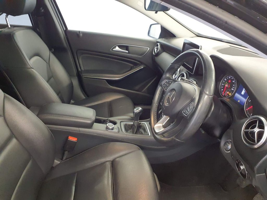 Used Mercedes-Benz A-Class 2017 for sale - 77571900: Photo 2