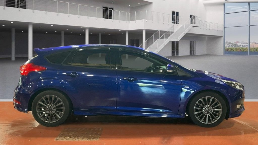 Used Ford Focus 2017 for sale - 77356220: Photo 5