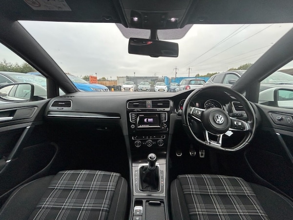 Used Volkswagen Golf 2015 for sale - 76273913: Photo 20