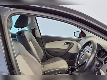 Used Volkswagen Polo 2017 for sale - 78372339: Photo