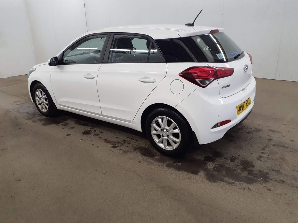 Used Hyundai i20 2017 for sale - 78017695: Photo 5