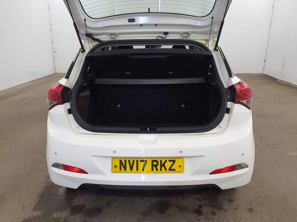 Used Hyundai i20 2017 for sale - 78017695: Photo 7