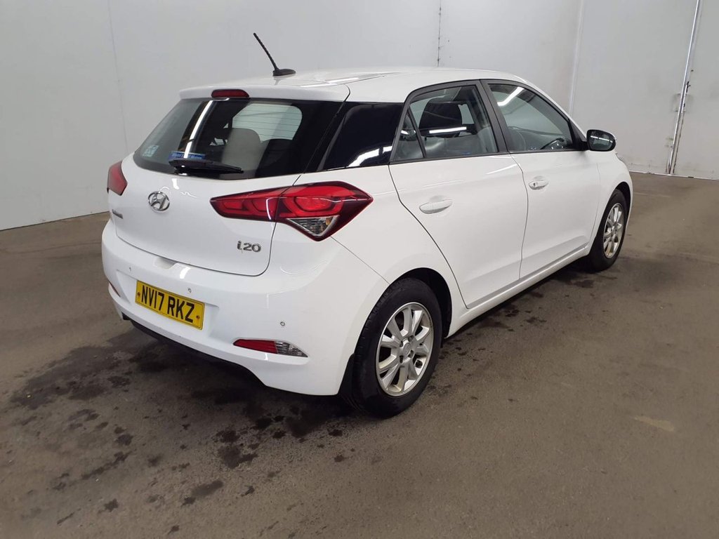 Used Hyundai i20 2017 for sale - 78017695: Photo 8