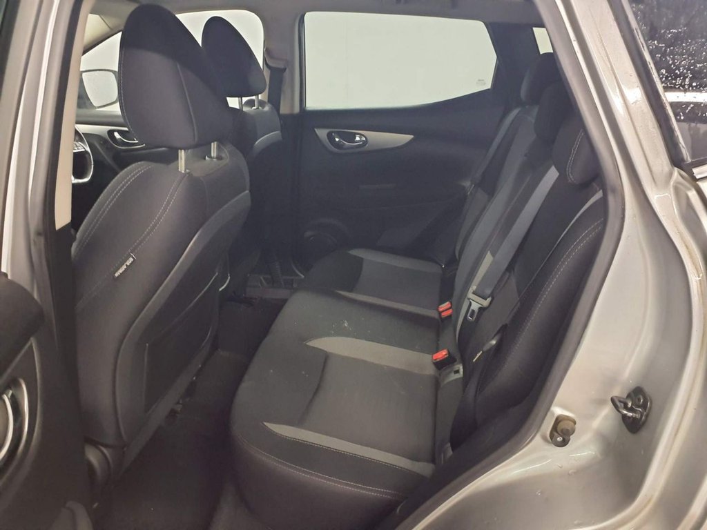 Used Nissan Qashqai 2017 for sale - 77821084: Photo 8