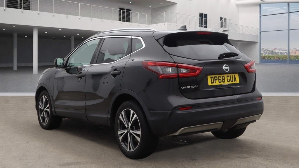 Used Nissan Qashqai 2018 for sale - 77384261: Photo 3