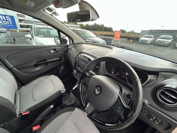 Used Renault Captur 2014 for sale - 75703835: Photo 2