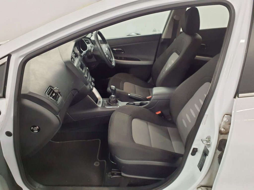 Used Kia Ceed 2014 for sale - 77571939: Photo 9