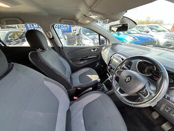 Used Renault Captur 2017 for sale - 78839776: Photo