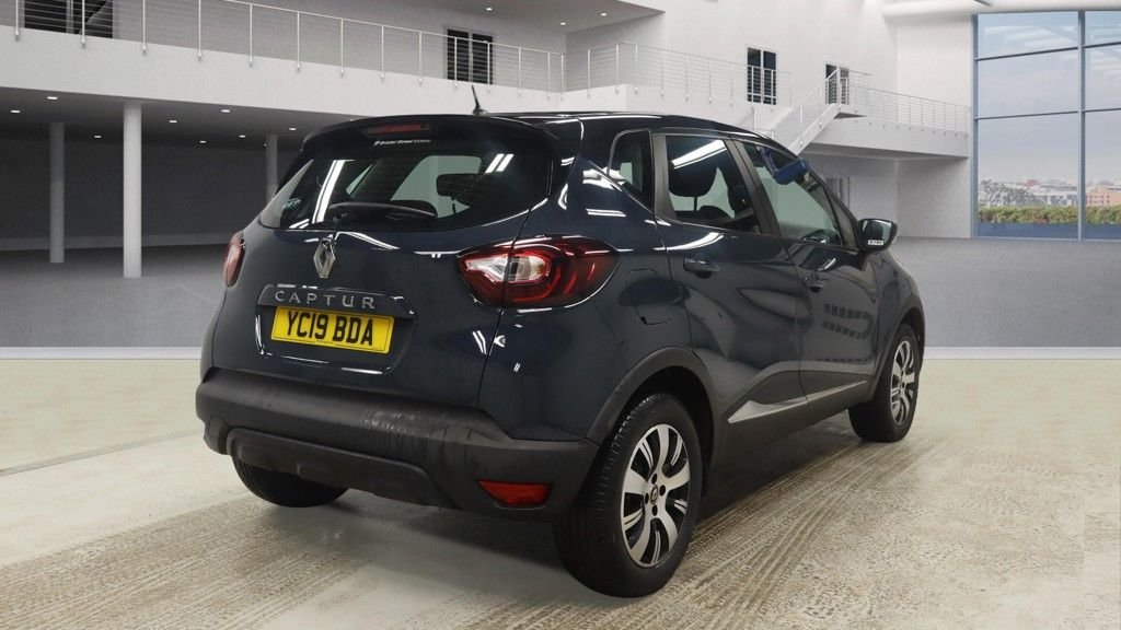 Used Renault Captur 2019 for sale - 77356711: Photo 4