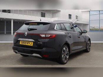 Used Renault Megane 2019 for sale - 77507602: Photo