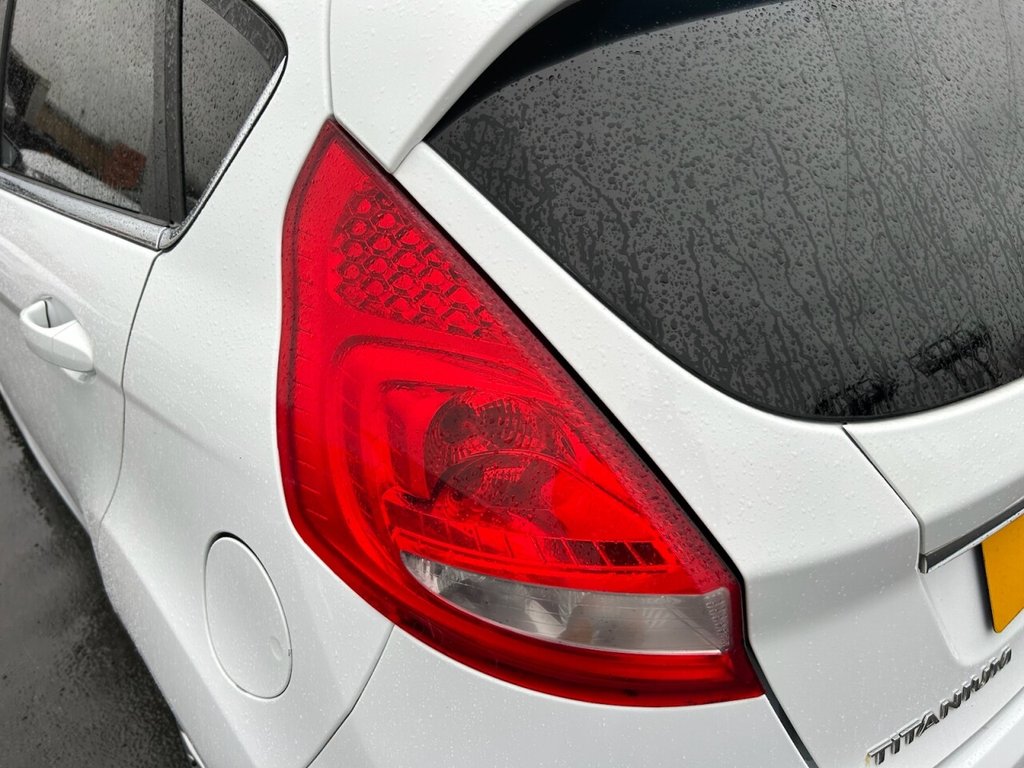 Used Ford Fiesta 2011 for sale - 77249797: Photo 32