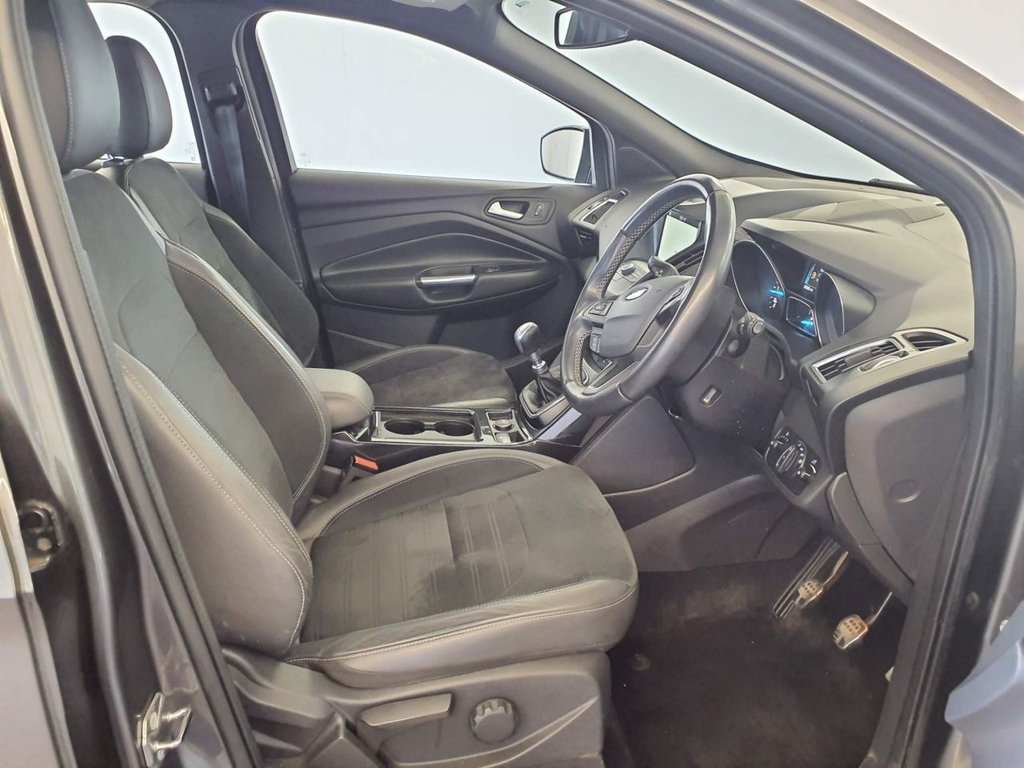 Used Ford Kuga 2017 for sale - 77748865: Photo 2