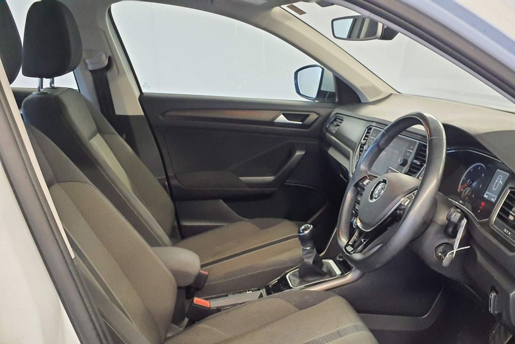 Used Volkswagen T-Roc 2018 for sale - 78110929: Photo 2