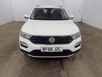 Used Volkswagen T-Roc 2018 for sale - 78110929: Photo