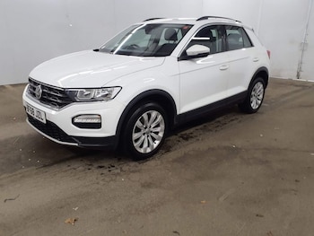 Used Volkswagen T-Roc 2018 for sale - 78110929: Photo