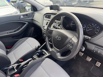 Used Hyundai i20 2017 for sale - 78908041: Photo