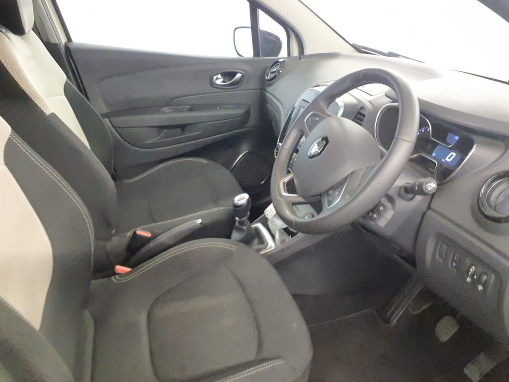 Used Renault Captur 2019 for sale - 78111238: Photo 2