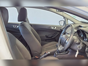 Used Ford Fiesta 2015 for sale - 78534096: Photo