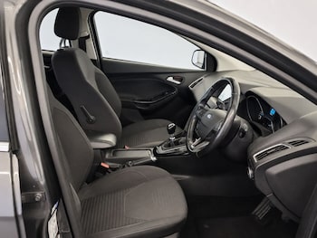 Used Ford Focus 2017 for sale - 78985500: Photo