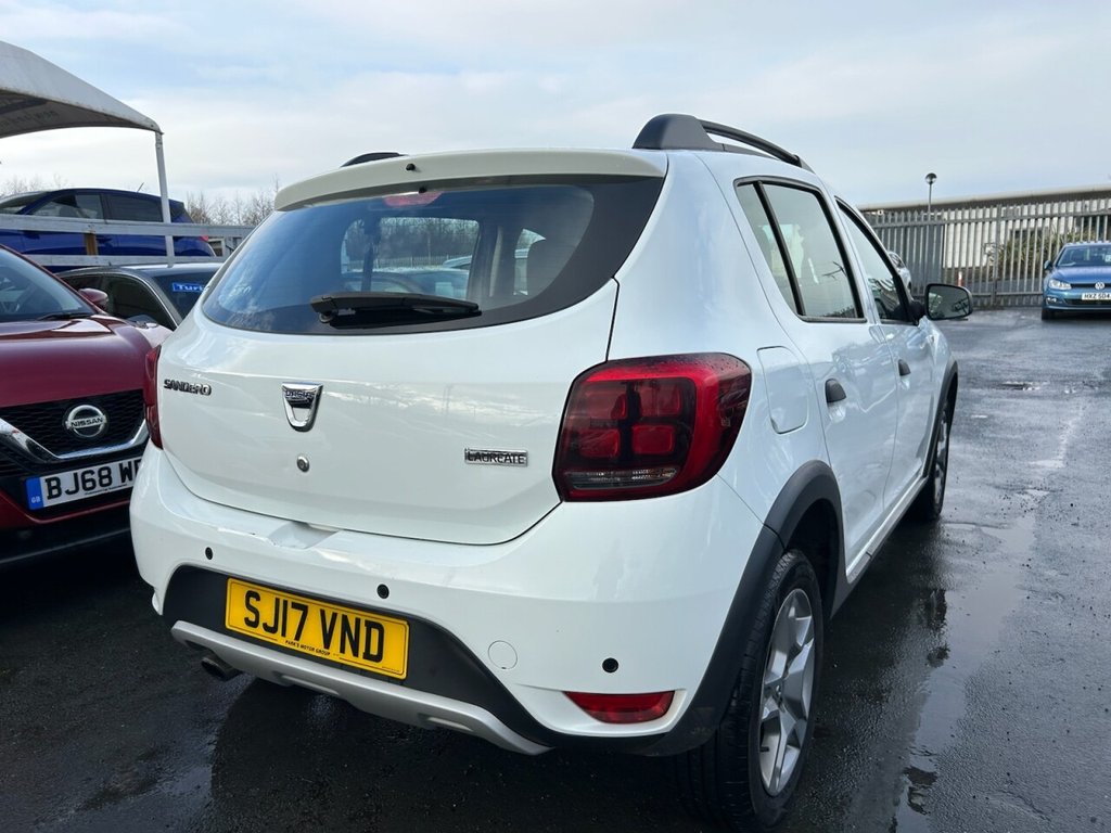 Used Dacia Sandero Stepway 2017 for sale - 76900731: Photo 28