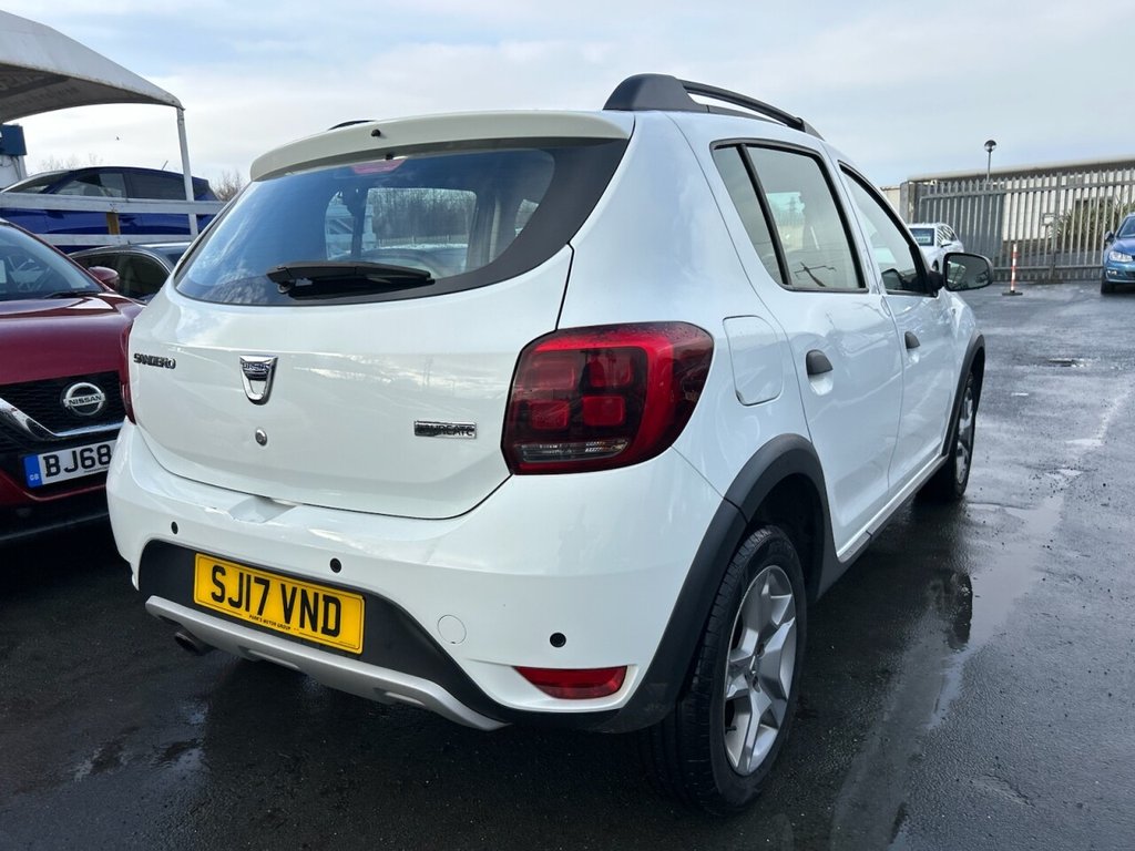 Used Dacia Sandero Stepway 2017 for sale - 76900731: Photo 29