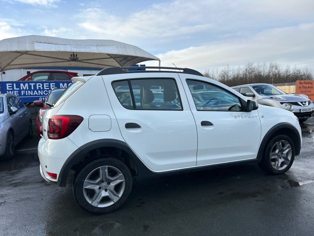 Used Dacia Sandero Stepway 2017 for sale - 76900731: Photo 39